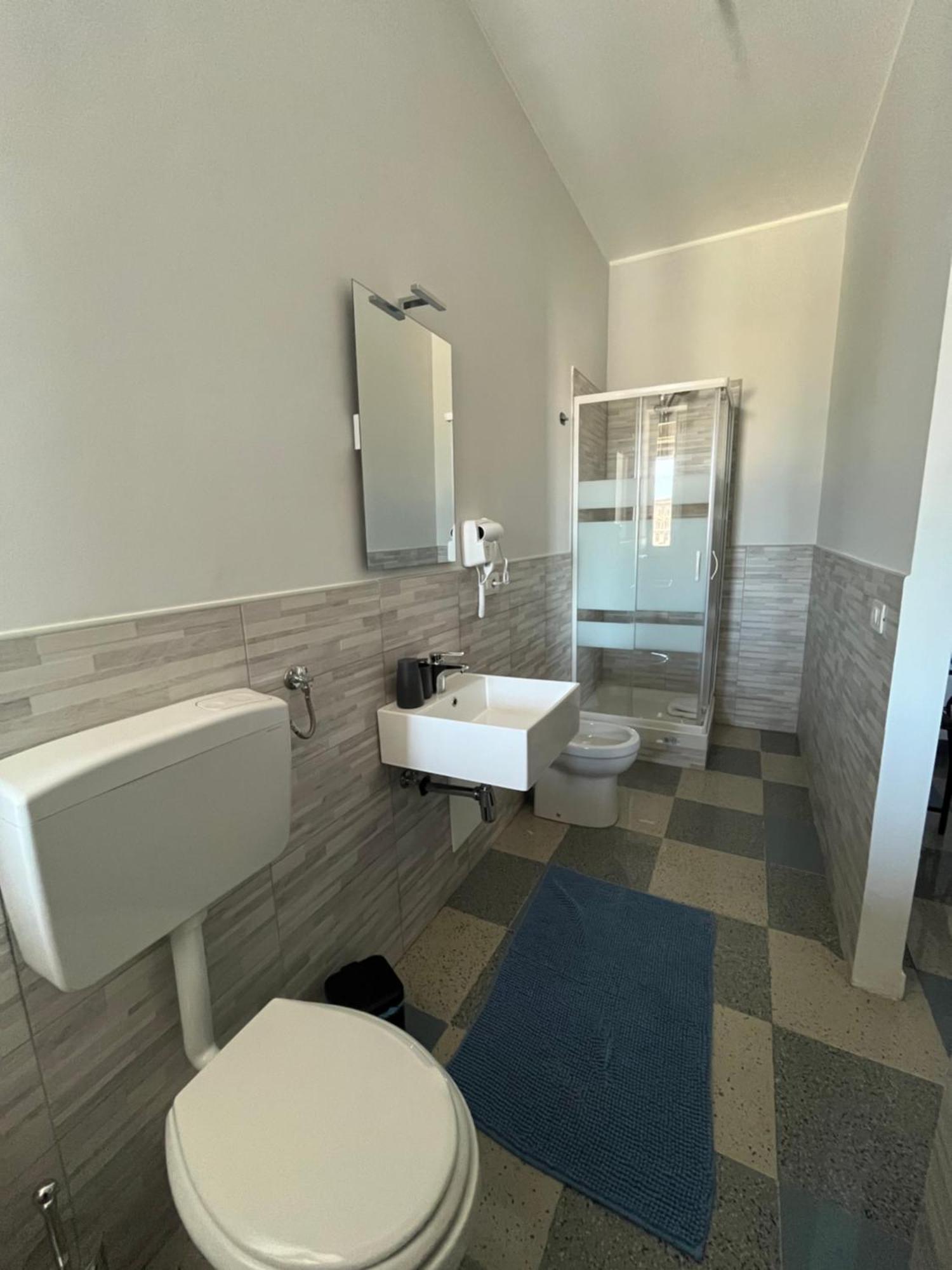 Harmony Station Guest house *